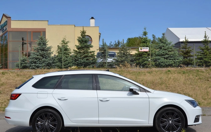 Seat Leon cena 70800 przebieg: 163198, rok produkcji 2019 z Iława małe 781